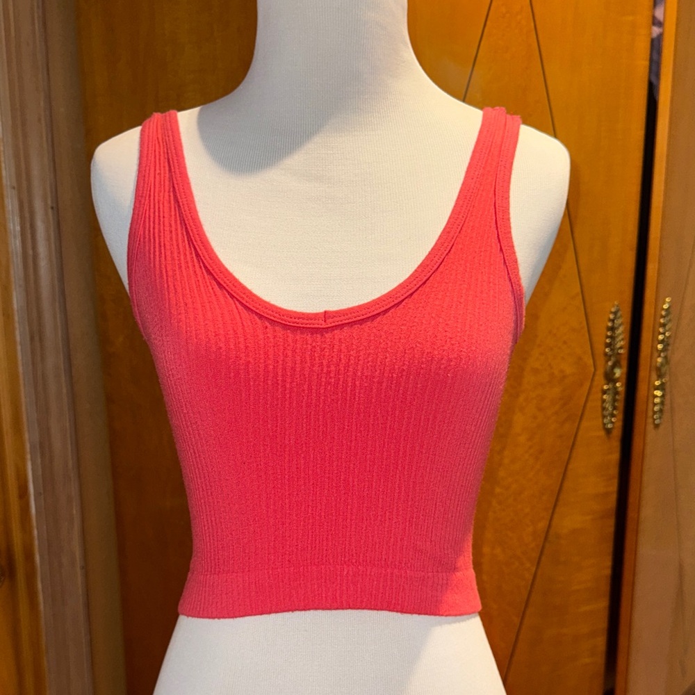 Urban Outfitters Women's Pink Ribbed Tank Top